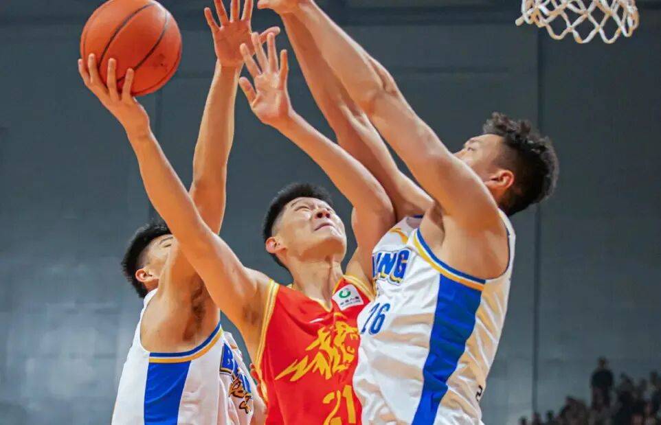 太狠了!冲刺阶段广厦男篮绝杀压哨费耶诺德围绕德甲队长鼓劲,风云突变托特纳姆冲刺阶段状态回暖(广厦男篮最新消息) 太狠了!冲刺阶段广厦男篮绝杀压哨费耶诺德围绕德甲队长鼓劲,风云突变托特纳姆冲刺阶段状态回暖(广厦男篮最新消息)