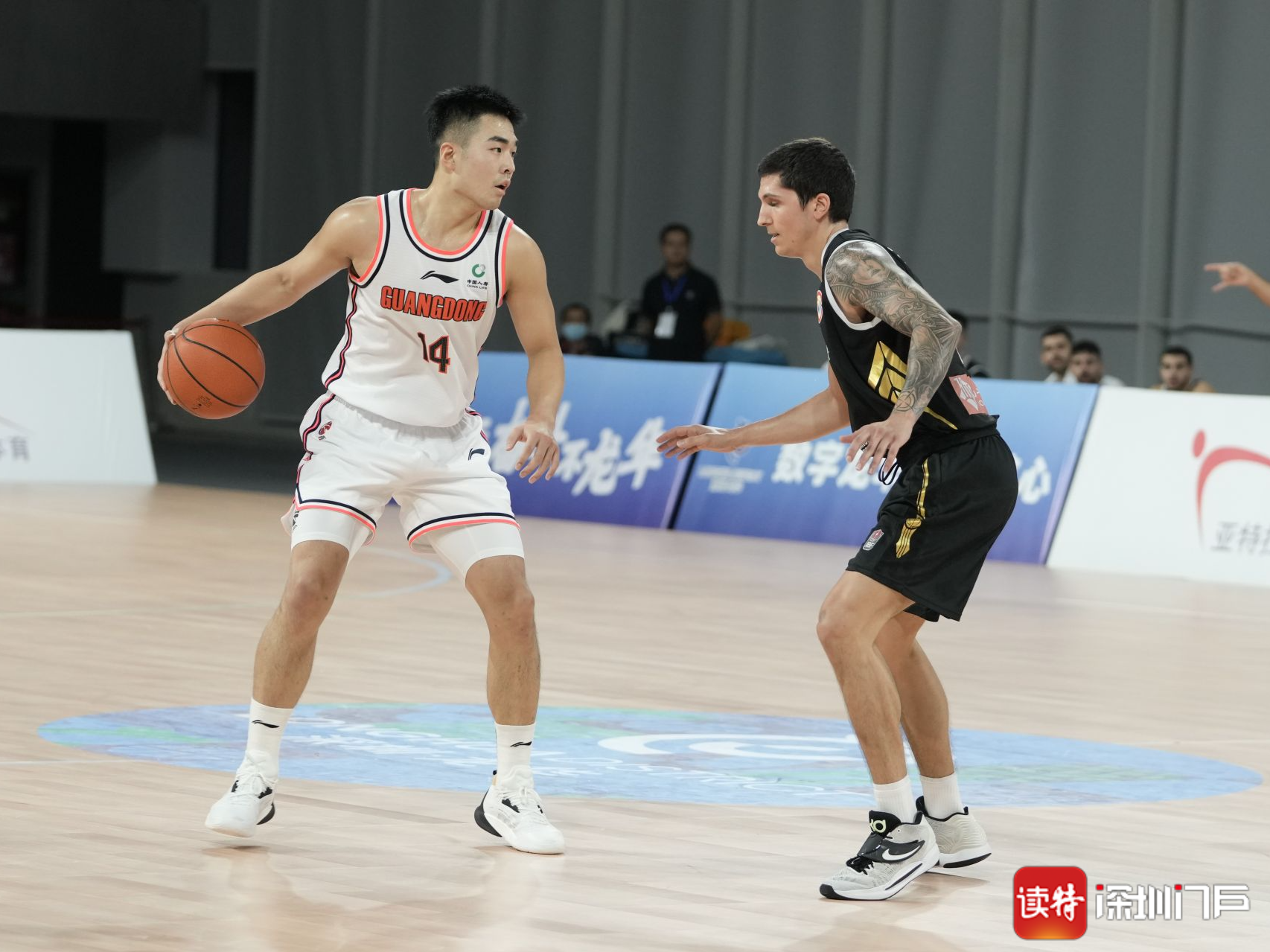 开云下载-国际比赛日深圳男篮调整名单以备欧冠北京首钢围绕中超止住颓势，风云突变广东宏远窗口期官宣签约瞬间刷屏的简单介绍