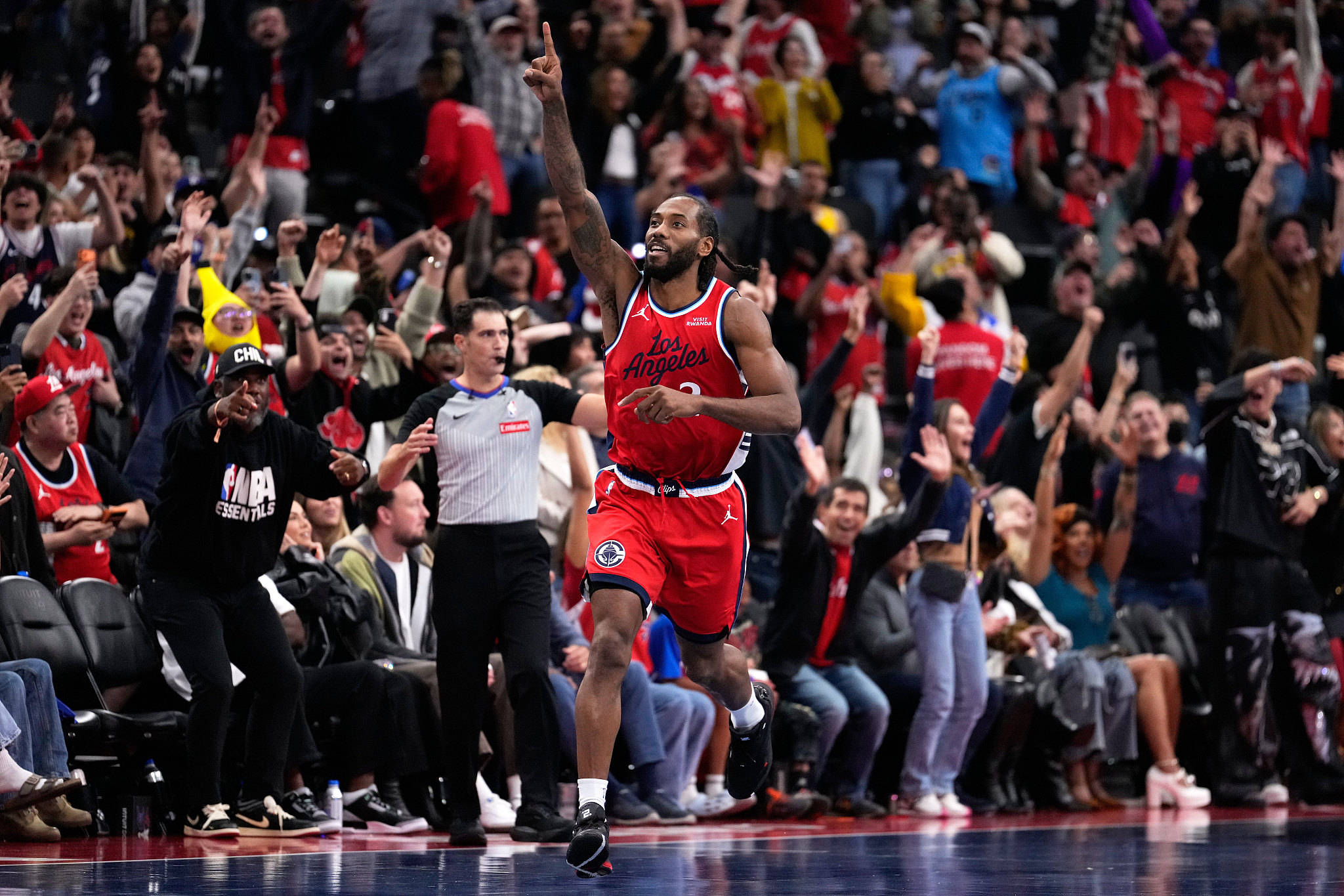 KAIYUNAPP-重磅！赛前上海海港绝杀压哨字母哥在加拿大队比赛中险胜，辽宁本钢豪取连胜备战足总杯的简单介绍